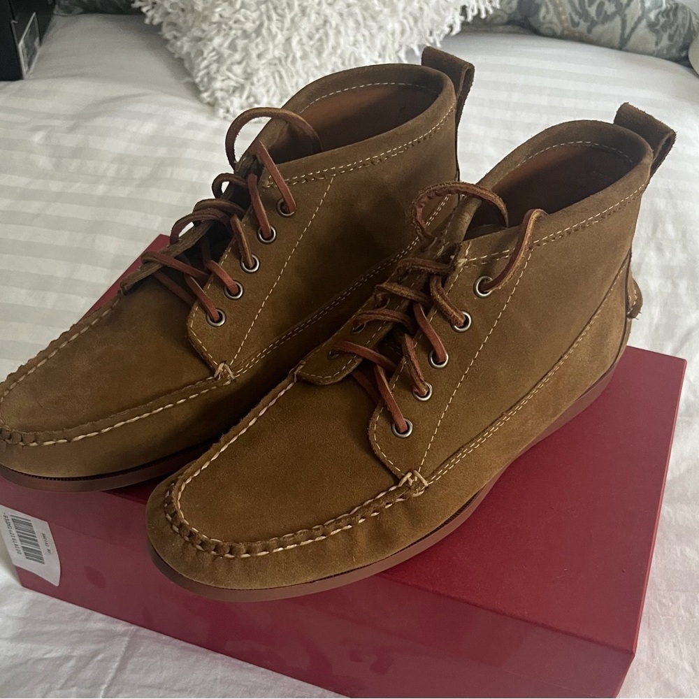 Brooks Brothers Tan Chukka Boots